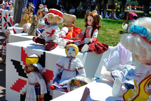 Dolls are dressed in national costumes