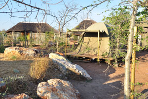 Makumutu Lodge & Campsite is located at the following geo coordinates: -21.30923, 25.26517