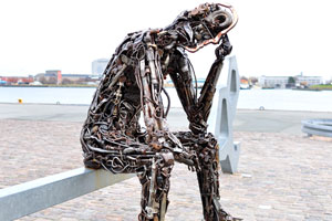 The sculpture “Terminator (Zinkglobal), the key to the future” is located at Nordre Toldbod