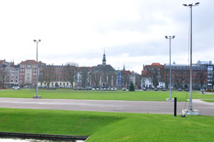 This square is adjacent to Rosenborg Barracks