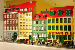 The miniature of Nyhavn street is presented in Lego toy store