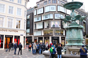 Louis Vuitton, Illum and Prada stores are situated near the Stork Fountain