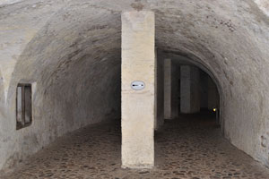 There is room in the casemates of Kronborg castle for horses, soldiers and provisions, as well as an opportunity to feed 1000 men for up to six weeks