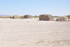 Nomadic huts in the Kouta Bouya town