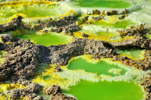 Green hot springs on the Dallol mountain