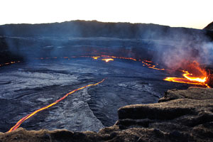 Sunrise reveals the details of the lava lake surface