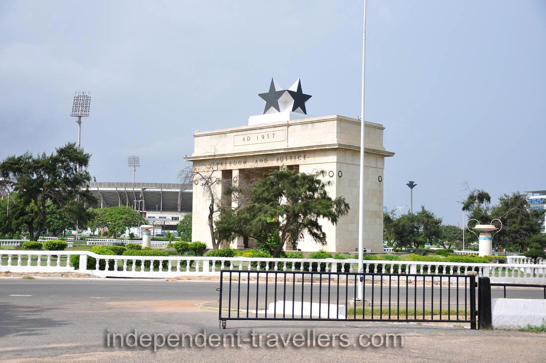 The square boasts two monuments: the Independence Arch and the Black Star Monument