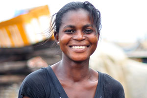 A beautiful Ghanaian girl lives in the slums