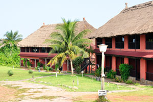 The Axim Beach hotel is far away from any noise except the sea