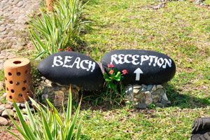 These black round stones decorate the entrance to the reception of Axim Beach hotel