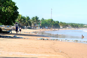 The beauty of Busua lies in its long sandy beach and its proximity to Butre and Dixcove