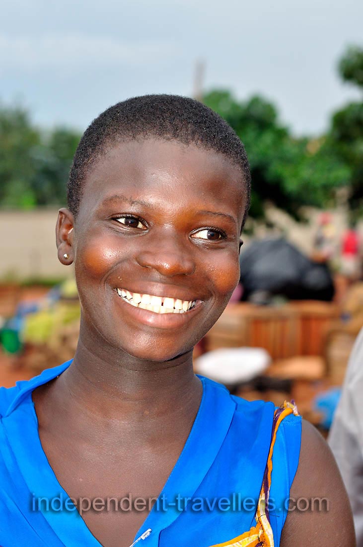 A good-looking Ghanaian girl is somewhere on the road from Damongo to Kumasi