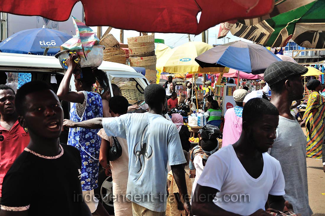 The throng is on the central market