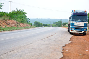 This is the asphalt pavement on the road of Techiman-Tamale in the area of Kintampo town