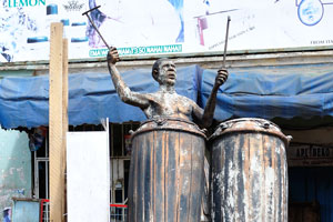 If I had not visited this lovely market I wouldn't have seen the sculpture of a funny drummer
