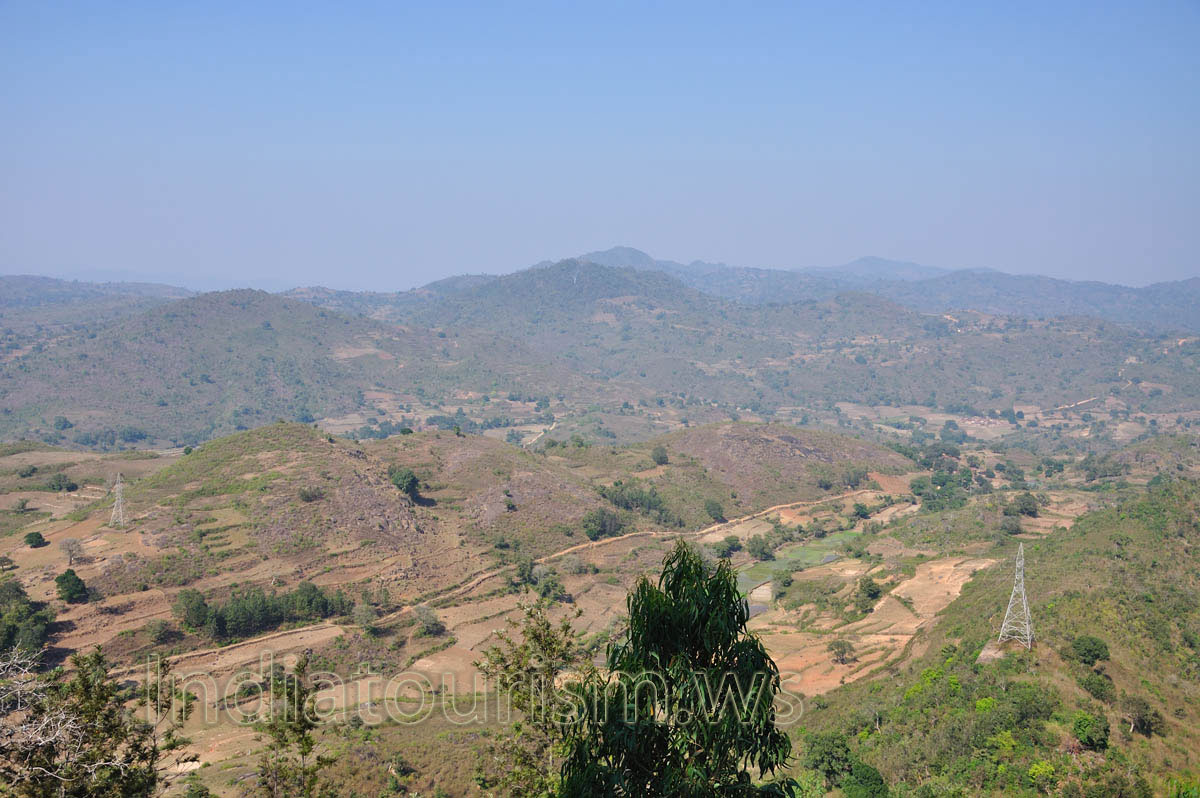 many mountains are seen on the horizon