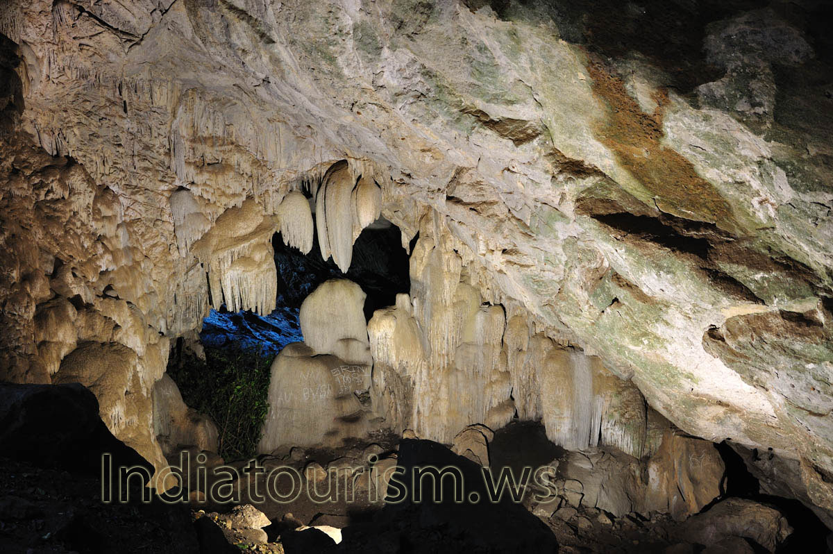 stalactites have the milky color