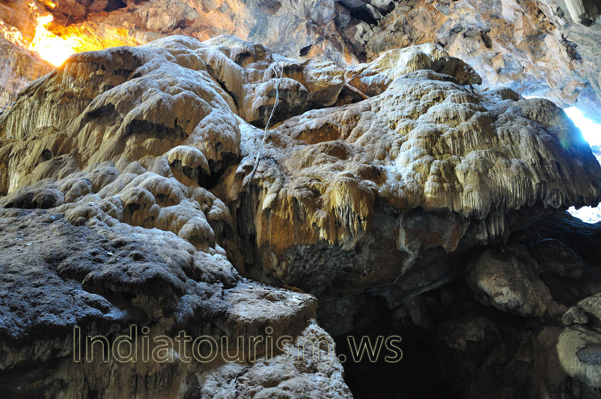 cold and warm lights are very well thought out