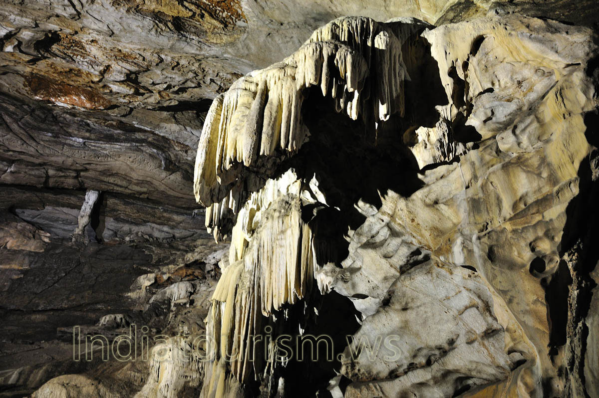 curtains of stalactites