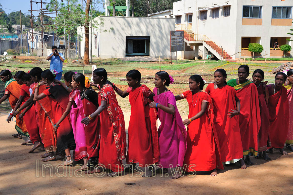 dancers follow one after another