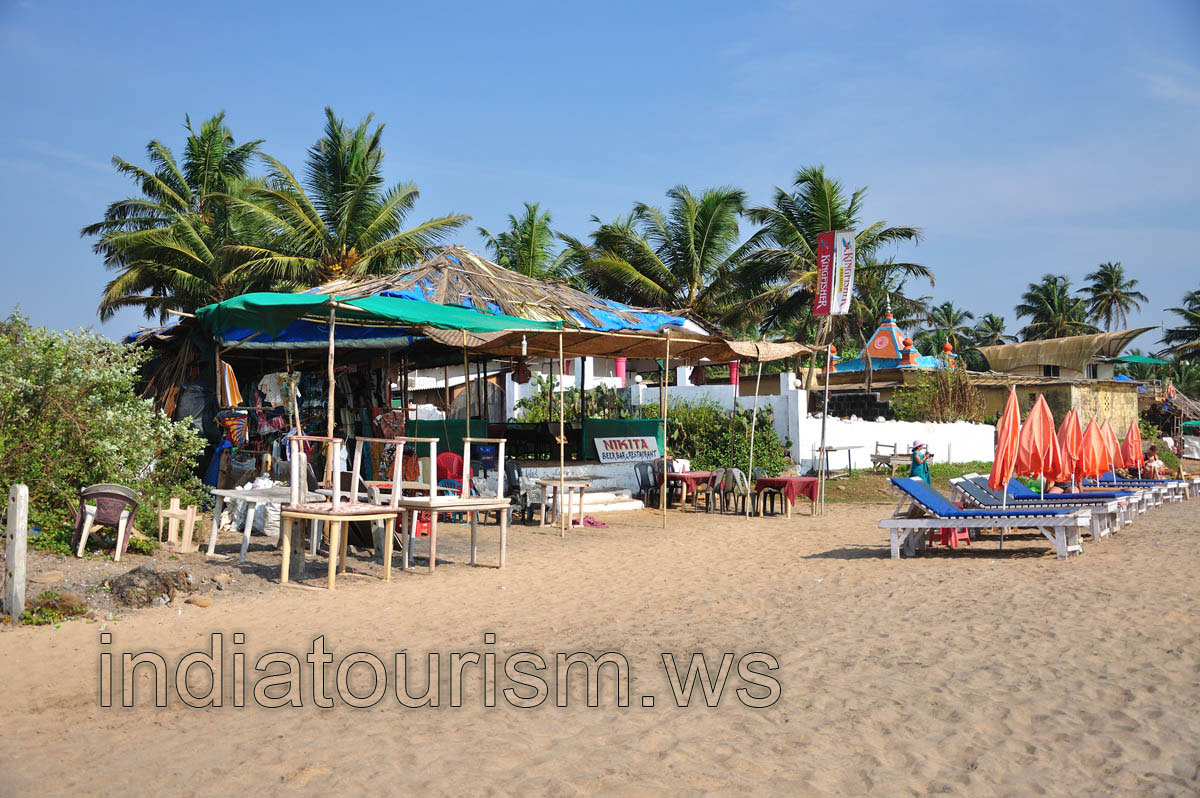Nikita beach bar & restaurant