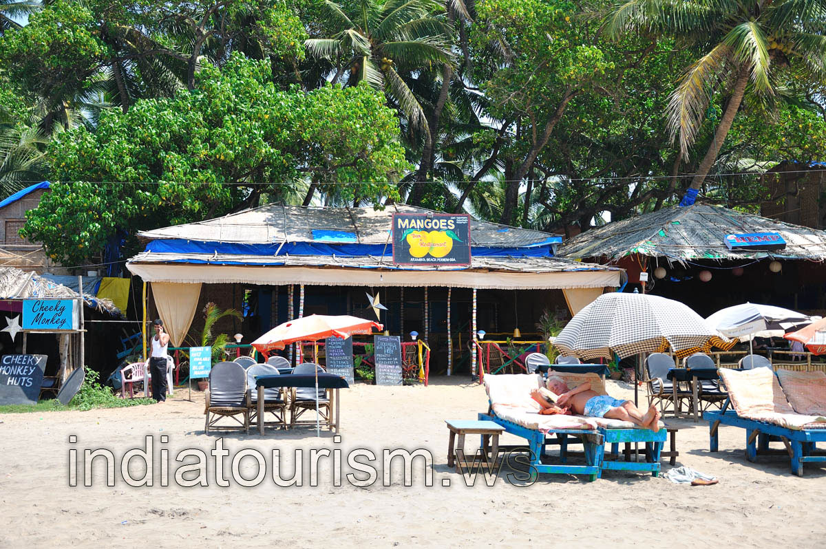 Mangoes bar & restaurant