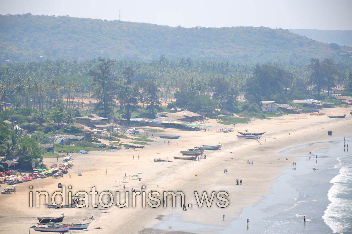 in the middle of the Arambol beach