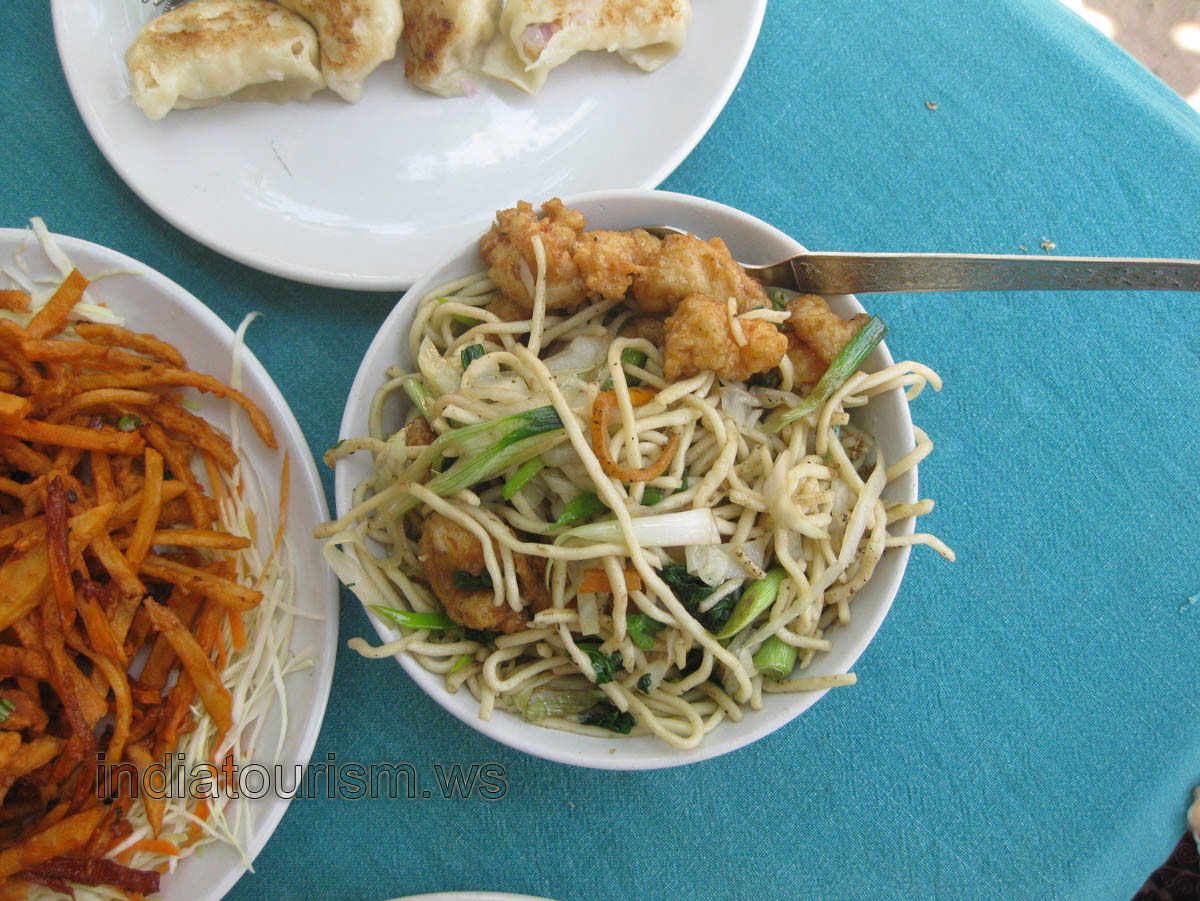 chop suey prawn in Rice Bowl restaurant