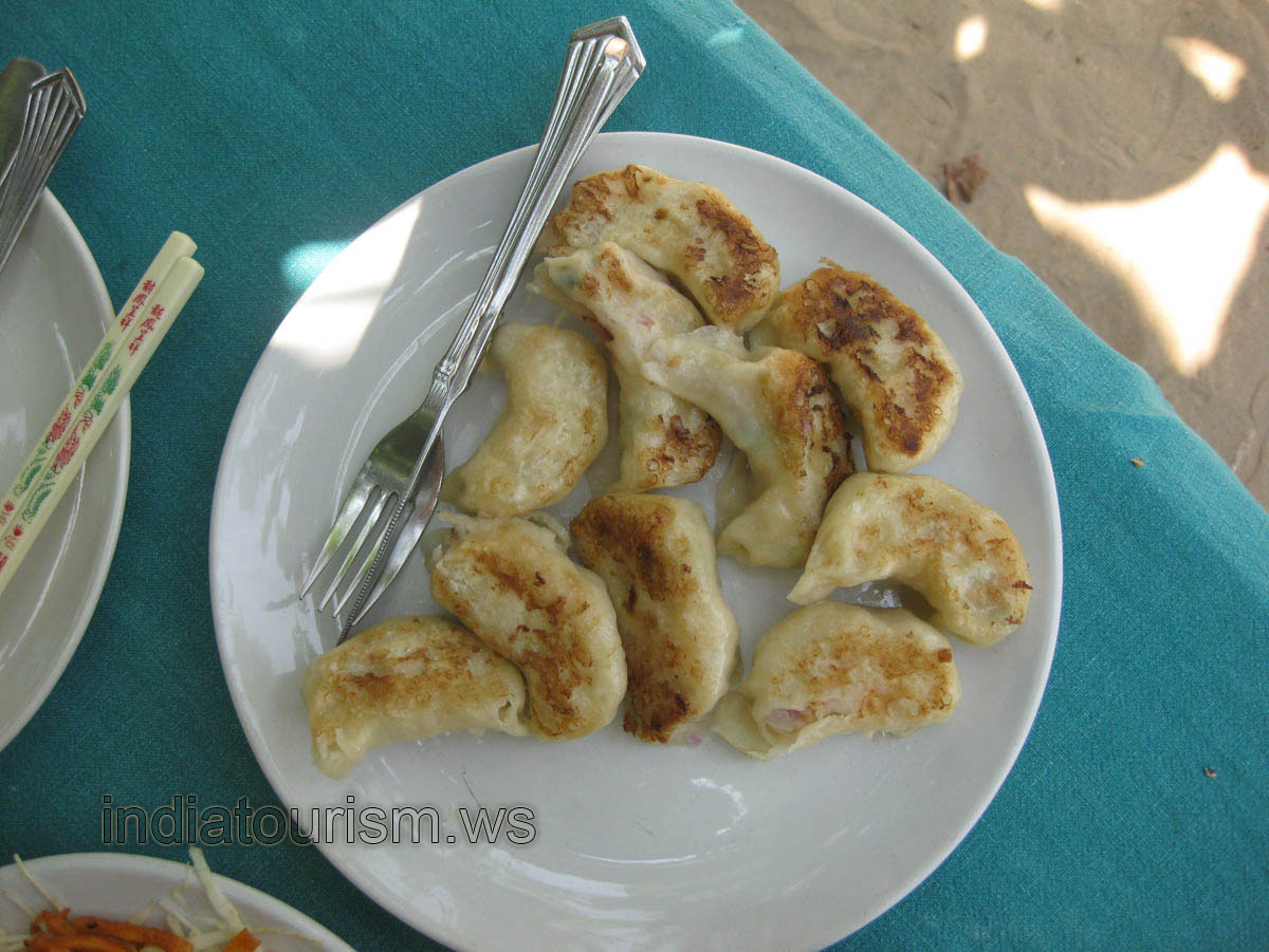 yaki gyoza prawn in Rice Bowl restaurant