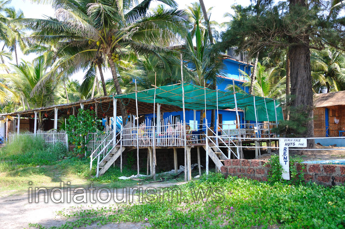 Beach Face, huts for rent