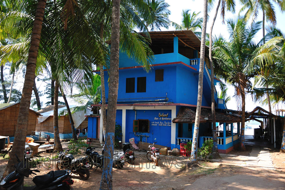 Silent bar & restaurant