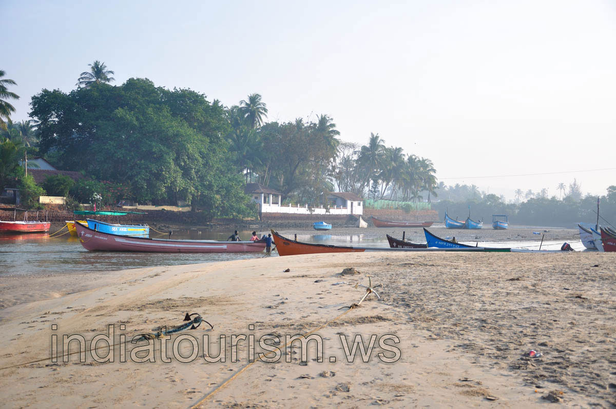 One more fisherman's boat is arriving
