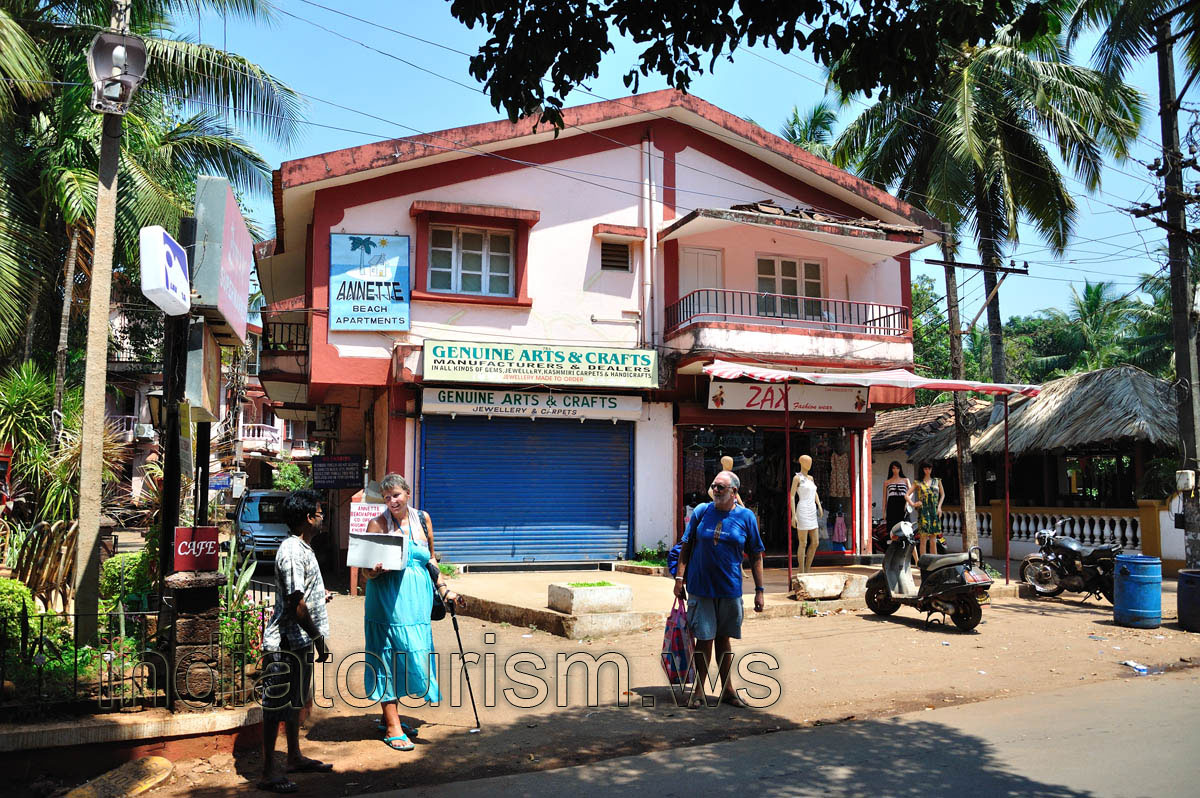 Genuine Arts & Crafts