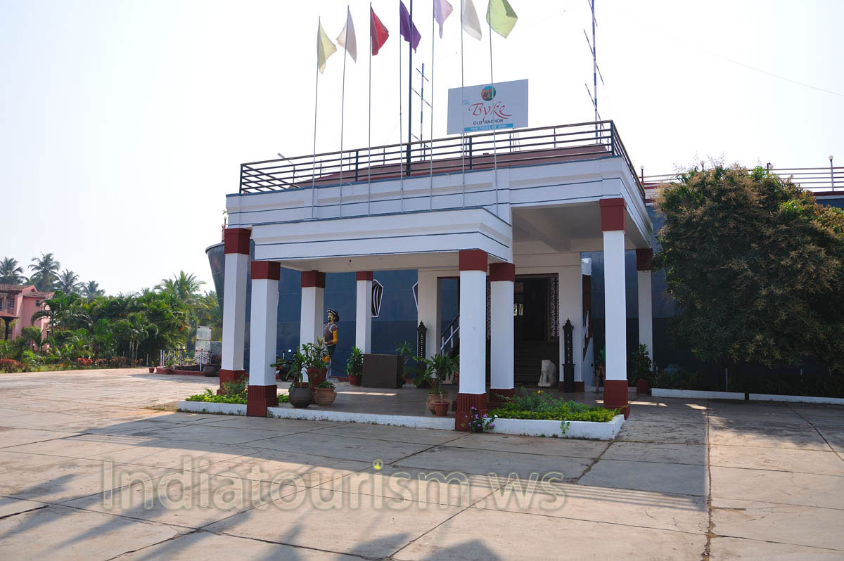 Entrance to The Byke Old Anchor