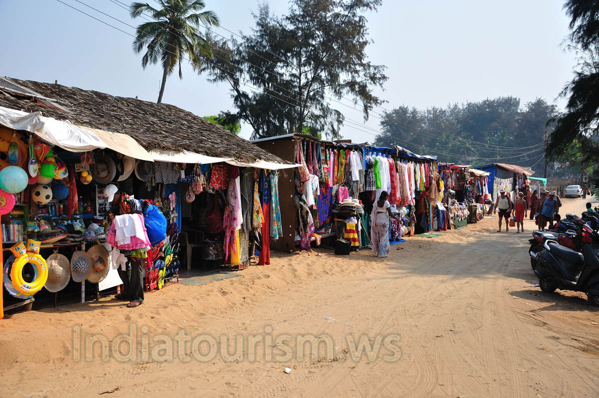 sandy road to the beach