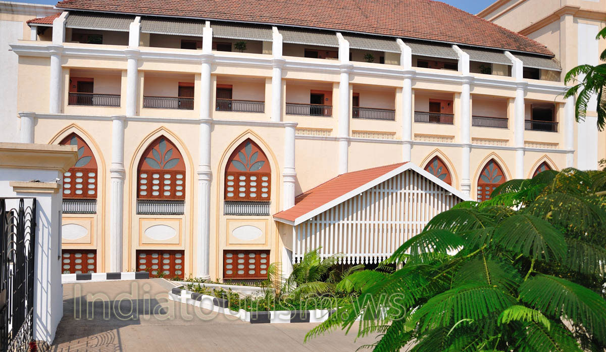 Radisson Blu Resort 5* building