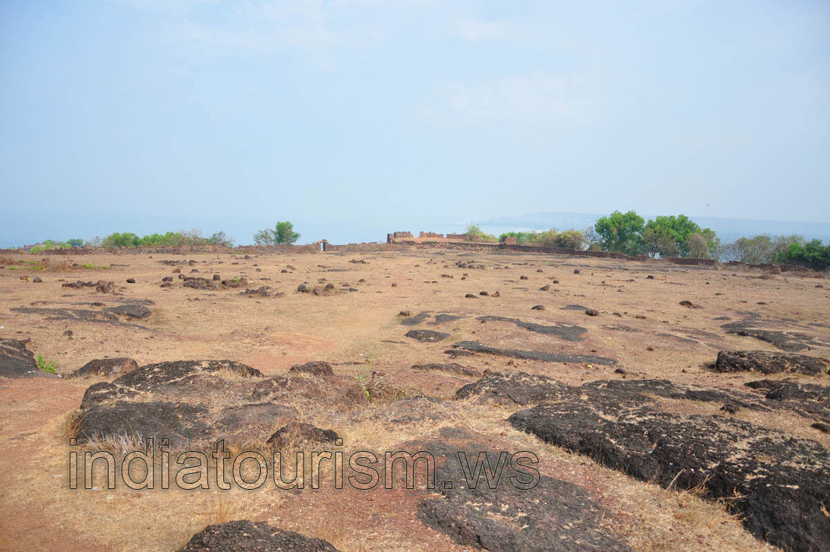 Chapora fort overlooking the Morjim