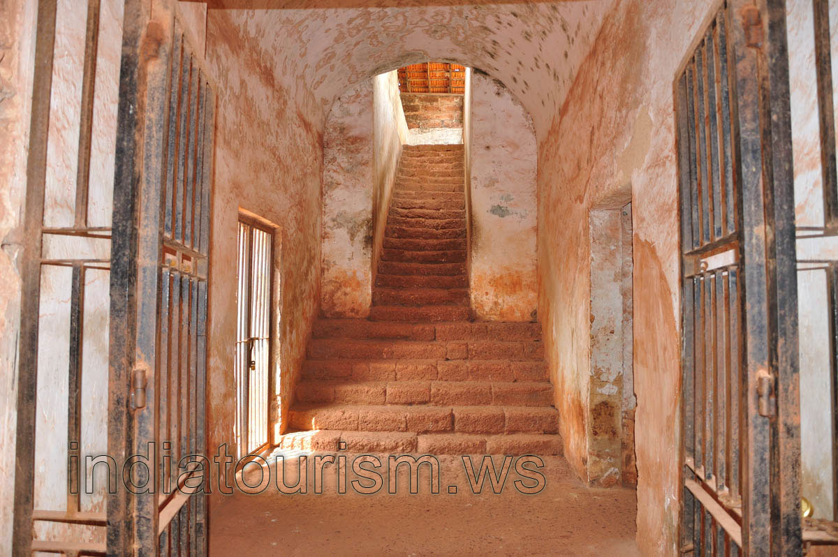 Entrance building, inside view
