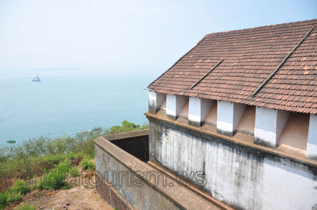 Fort overlooking the Arabian sea