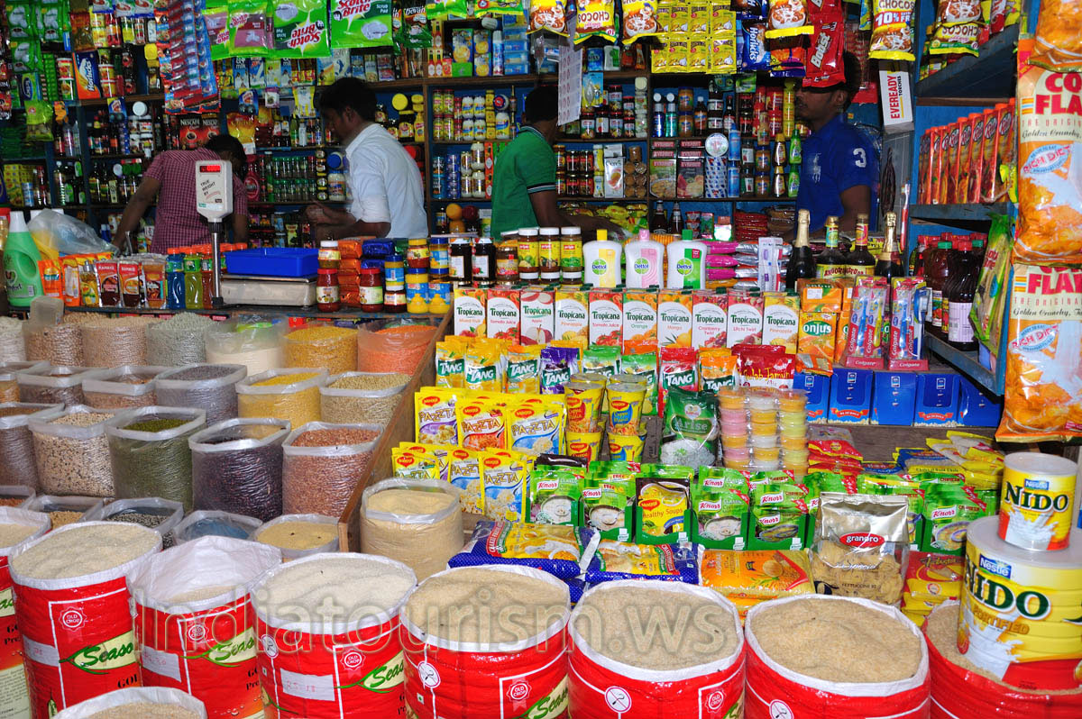 Market near Kadamba Bus Stand: grains