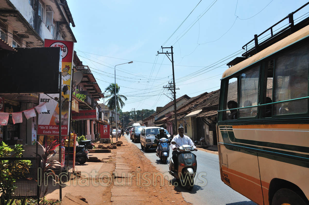 The sun is very strong and wants to bake our heads in the noon