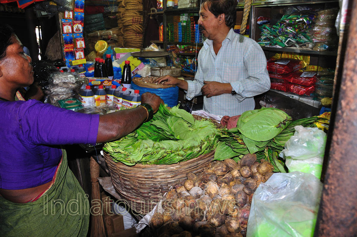 New Market: betel leaves, used for the preparation of paan