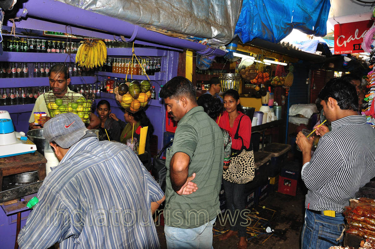 New Market: shop selling fresh juice