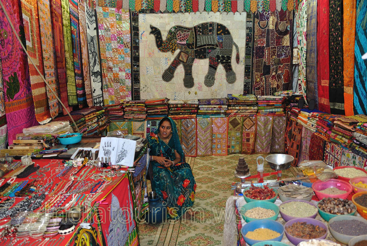 polite and pleasant saleswoman