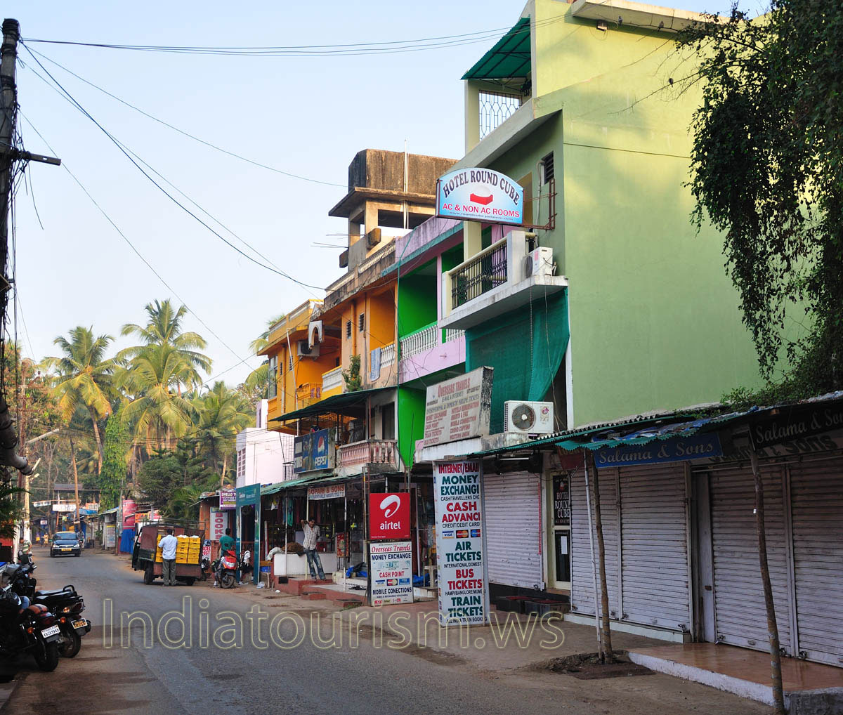 Hotel Round Cube, A/C & non A/C Rooms