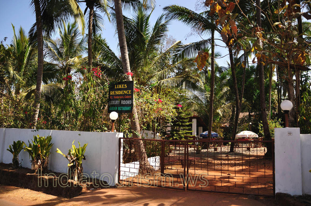 Luke's Residence, 8/2 Tembewada Colomb, garden restaurant