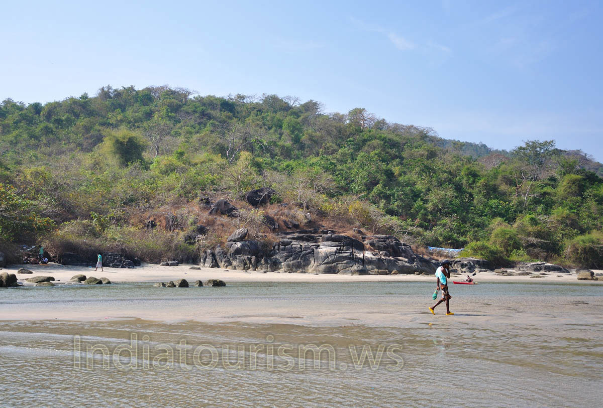 this river can be easily forded