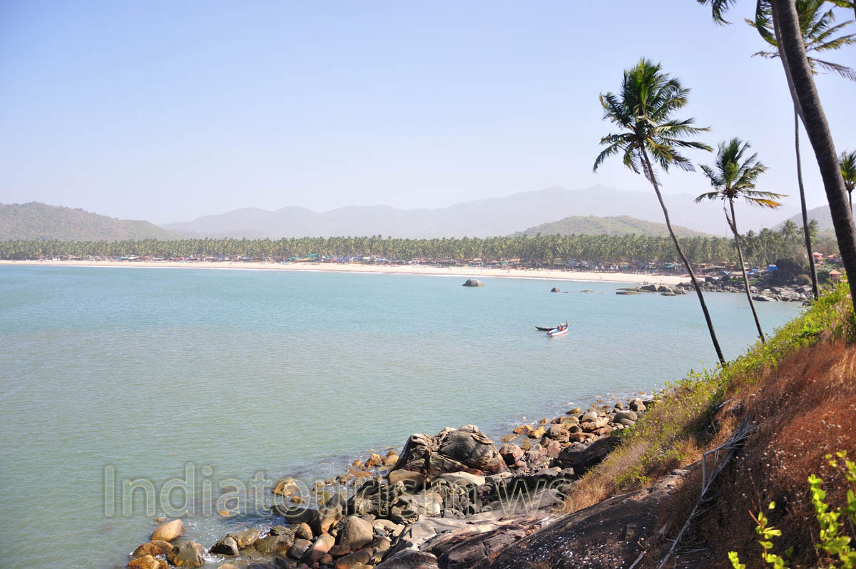 Palolem beach is crescent-shaped