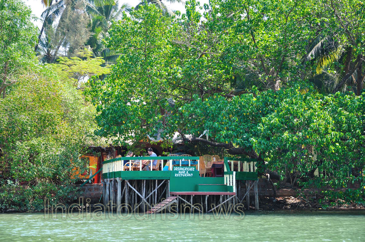 Dreamcatcher Bar & Restaurant