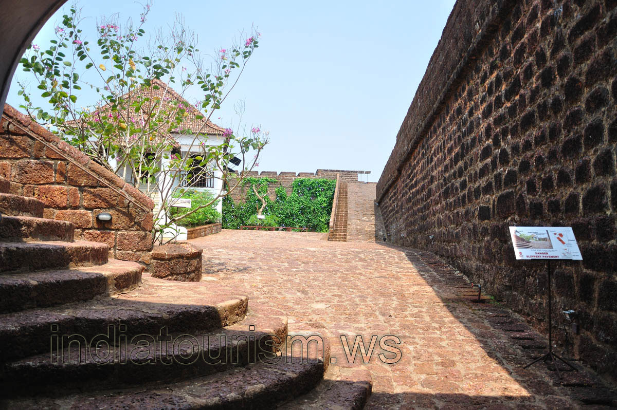 This view opens immediately after the entrance